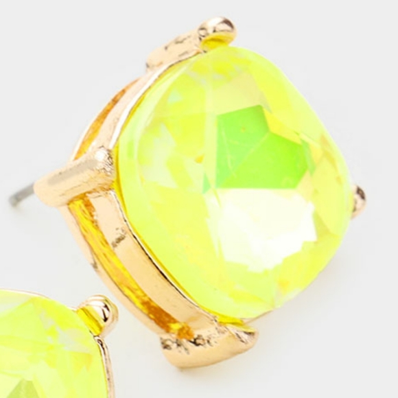 Yellow Gold Square Stud Fashion Jewelry Earrings Fashion Statement Accessories - Picture 2 of 2